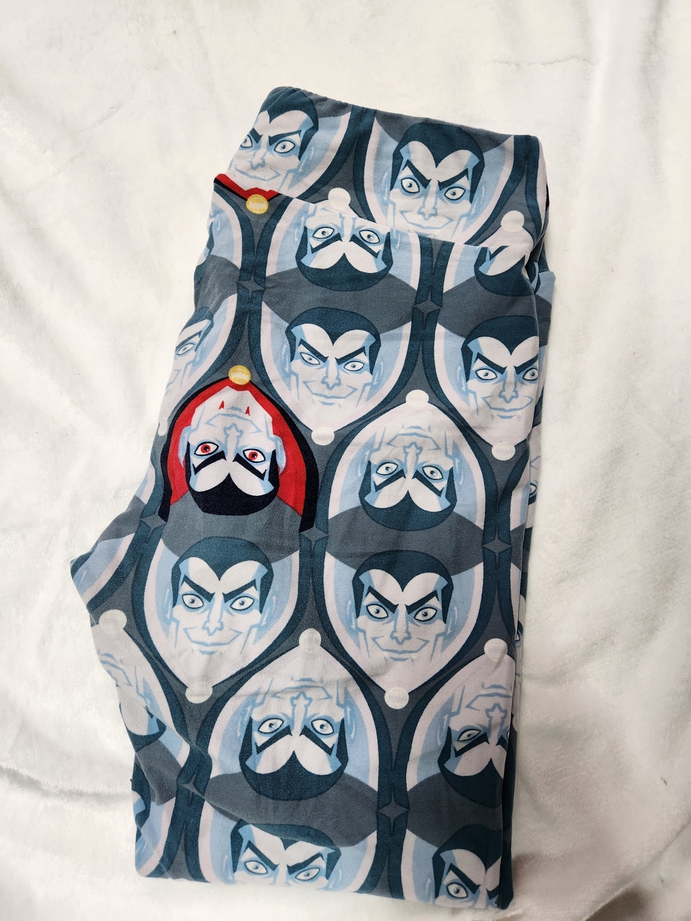 LuLaRoe TC Women's Vampire/Dracula Leggings